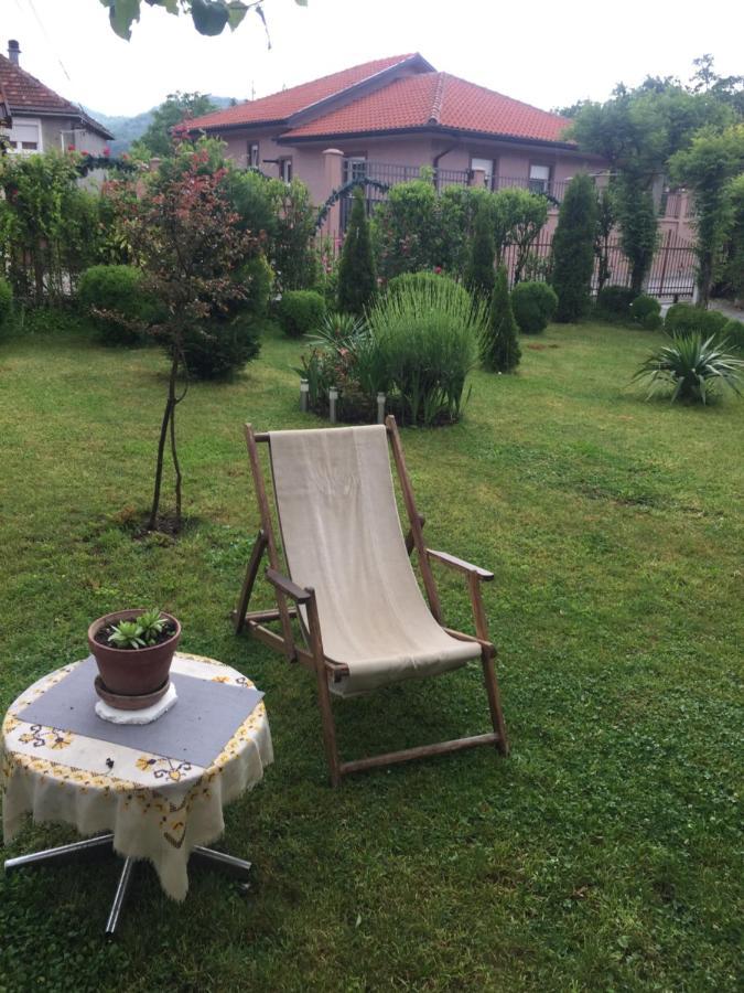 Apartman Lili เซทินเจ ภายนอก รูปภาพ